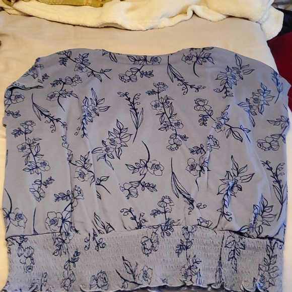 Blue Floral Top - Picture 2 of 3